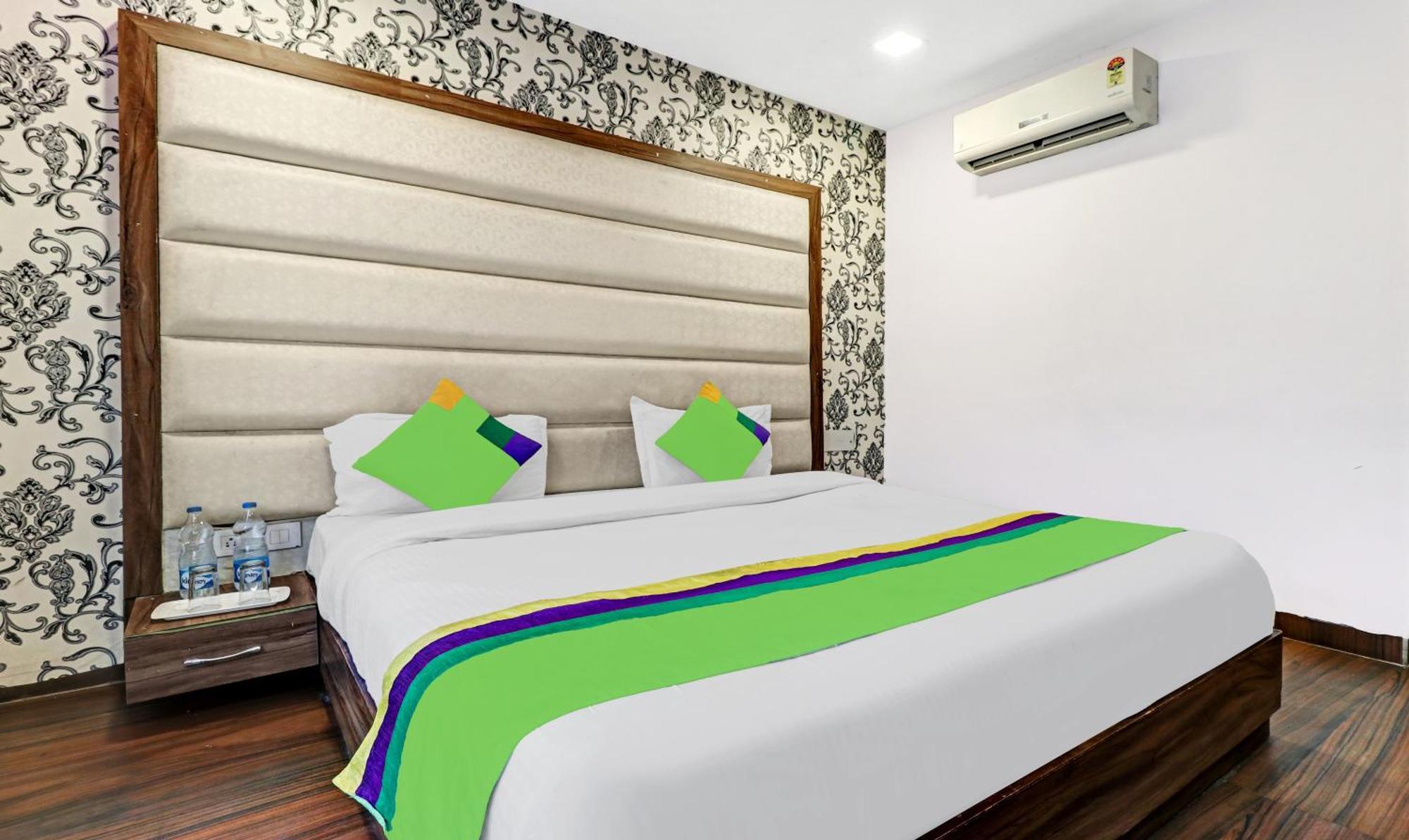 Itsy Hotels Unique - Near Railway Station Amritsar Exterior foto